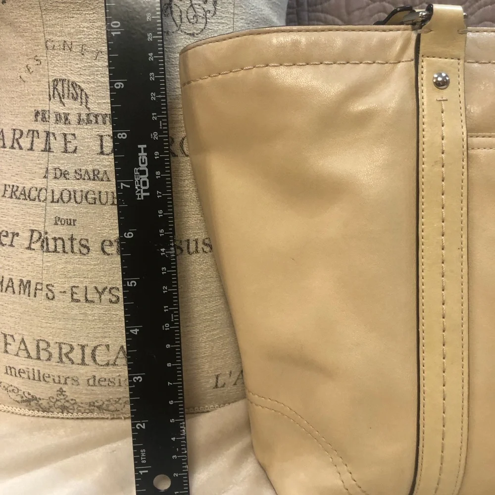 Coach Y2K Gallery tote Soft leather beige/Nude